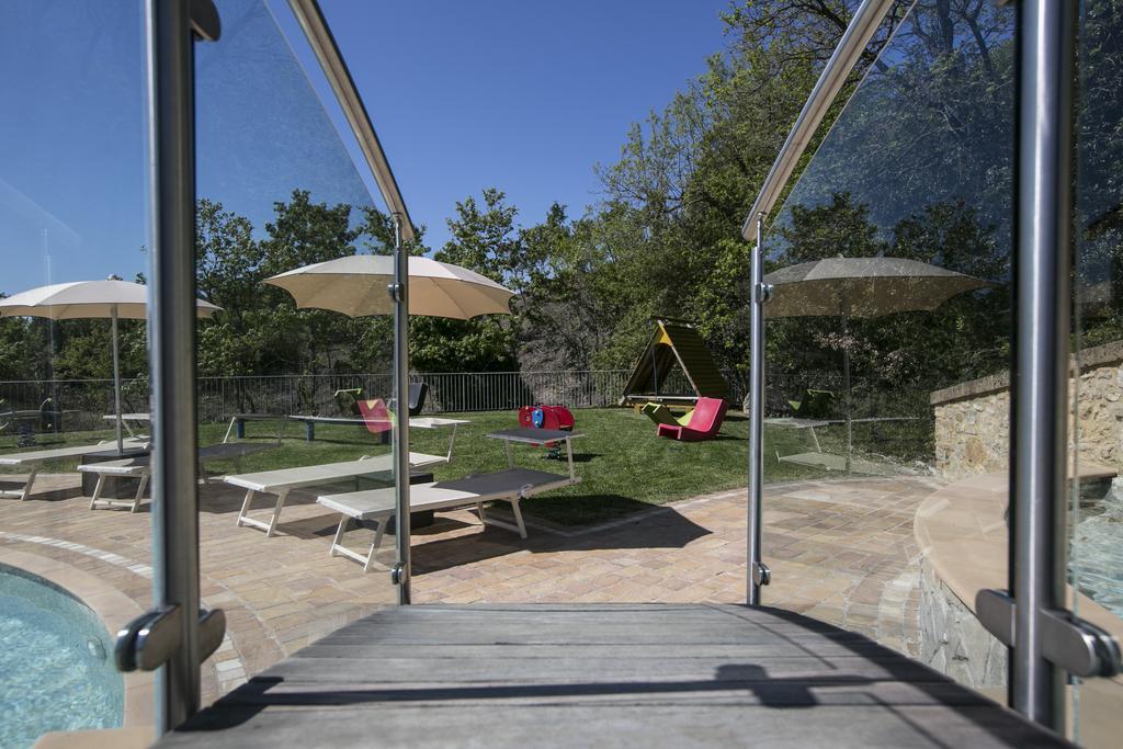 Fonte Alla Lepre Riparbella Extérieur photo
