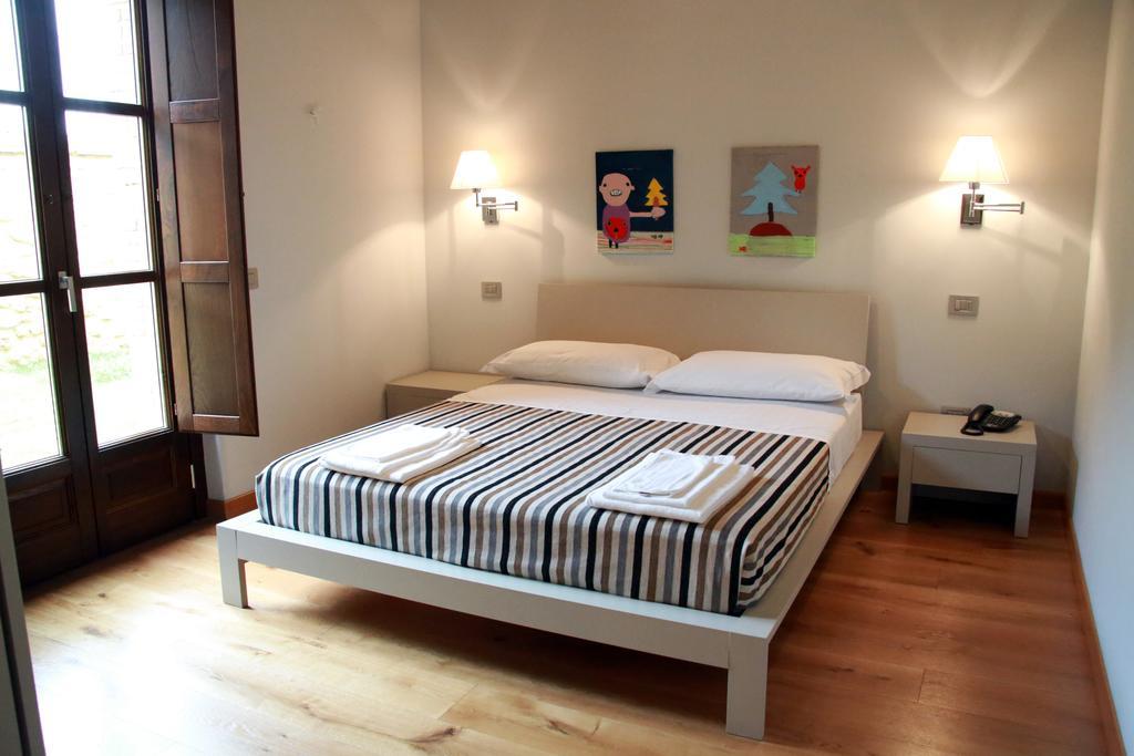 Fonte Alla Lepre Riparbella Extérieur photo