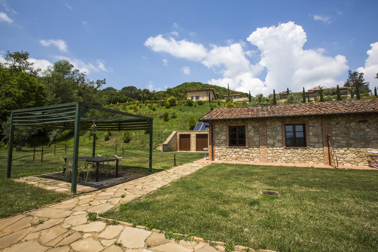 Fonte Alla Lepre Riparbella Extérieur photo